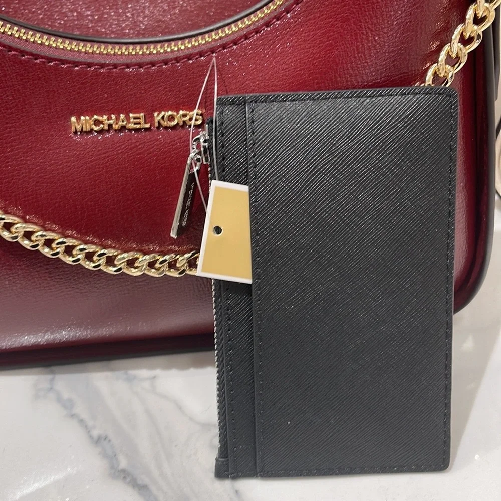 MICHAEL KORS
Jet Set Travel Medium Top Zip Leather Card Case Wallet
Black
NWT - Picture 7 of 16